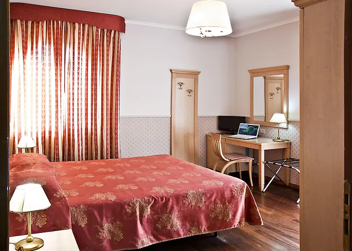 Hotel Arco Di Travertino Roma
